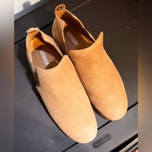 Like new Kodiak booties size 8